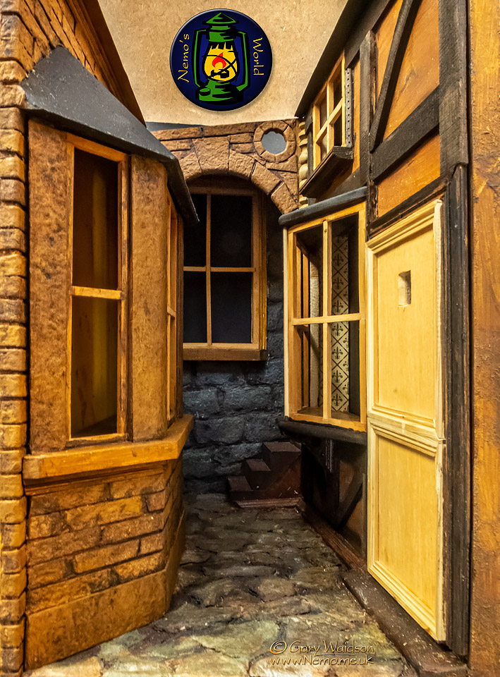 "Fingers End" A book nook project  - The Steam Tent Co-operative. © Gary Waidson - www.Steamtent.uk 