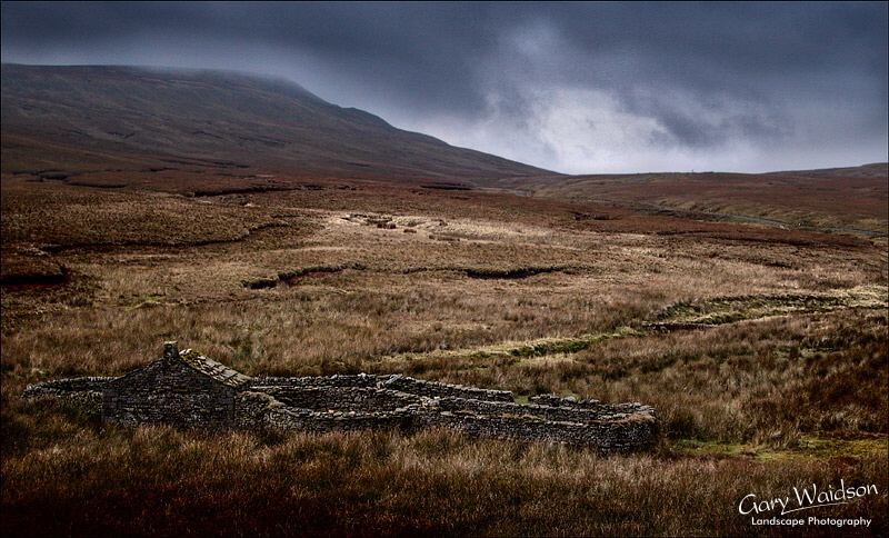 Shepherds hut and enclosure in  Birkdale. Landscape photography by Gary Waidson.