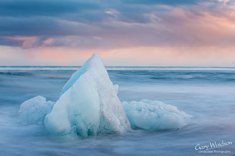 J�kuls�rl�n (Jokulsarlon), Iceland - Photo Expeditions - � Gary Waidson - All Rights Reserved