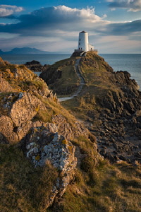 Llanddwyn-Old-Lighthouse-t